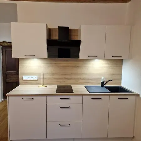 Elegant Flat In Old Town, 2 Mins Walk To * Annecy